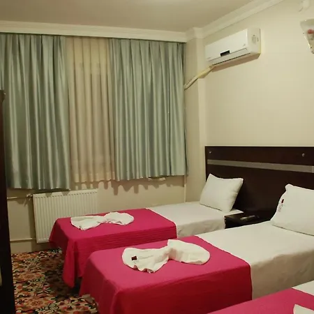 Topkapi Oezyavuz Istanbul