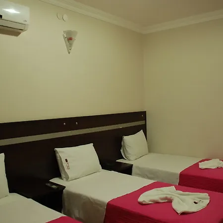 Topkapi Oezyavuz Hotel 3*