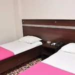 Topkapi Oezyavuz Ξενοδοχείο 3*