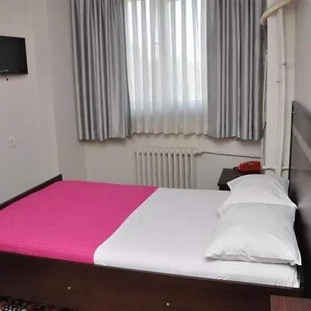 Topkapi Oezyavuz Stambuł