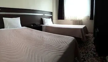 Topkapi Oezyavuz فندق 3*