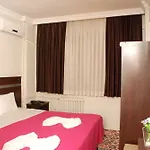 Отель Topkapi Oezyavuz Стамбул